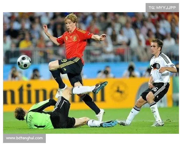 如何通过历史背景和比赛表现了解托雷斯的绰号来源及意义